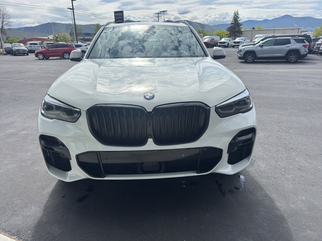 2022 BMW X5 M50i's photo