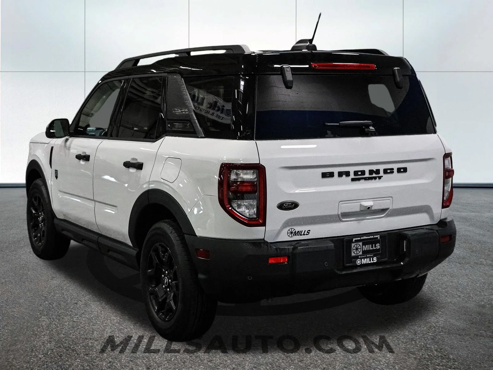 Used 2025 Oxford White Ford Big Bend® image 5