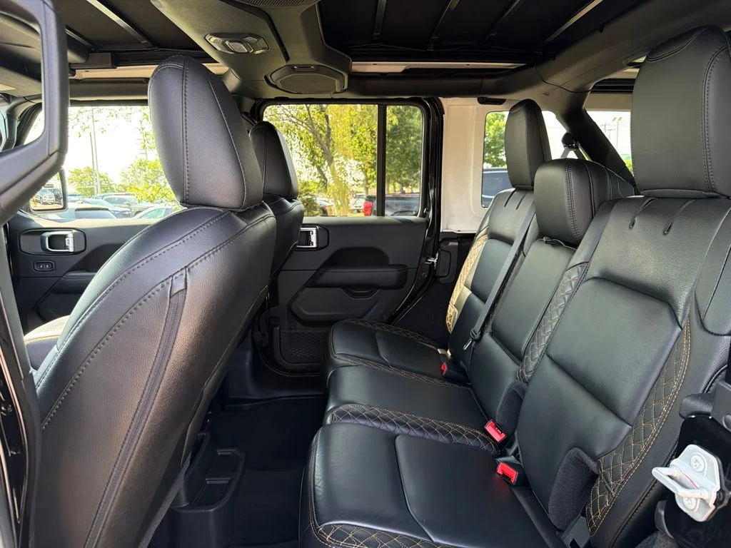 Used 2021 Black Jeep Unlimited Sahara High Altitude image 18