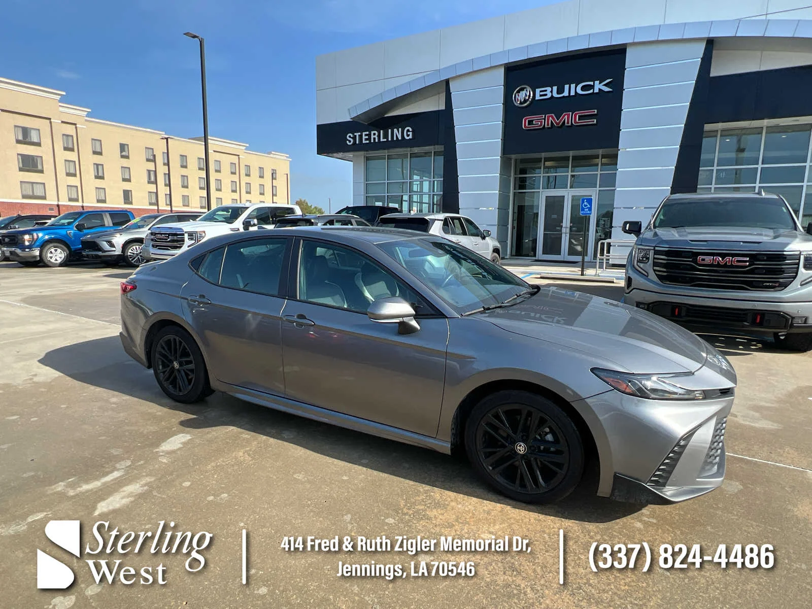2025 Toyota Camry LE