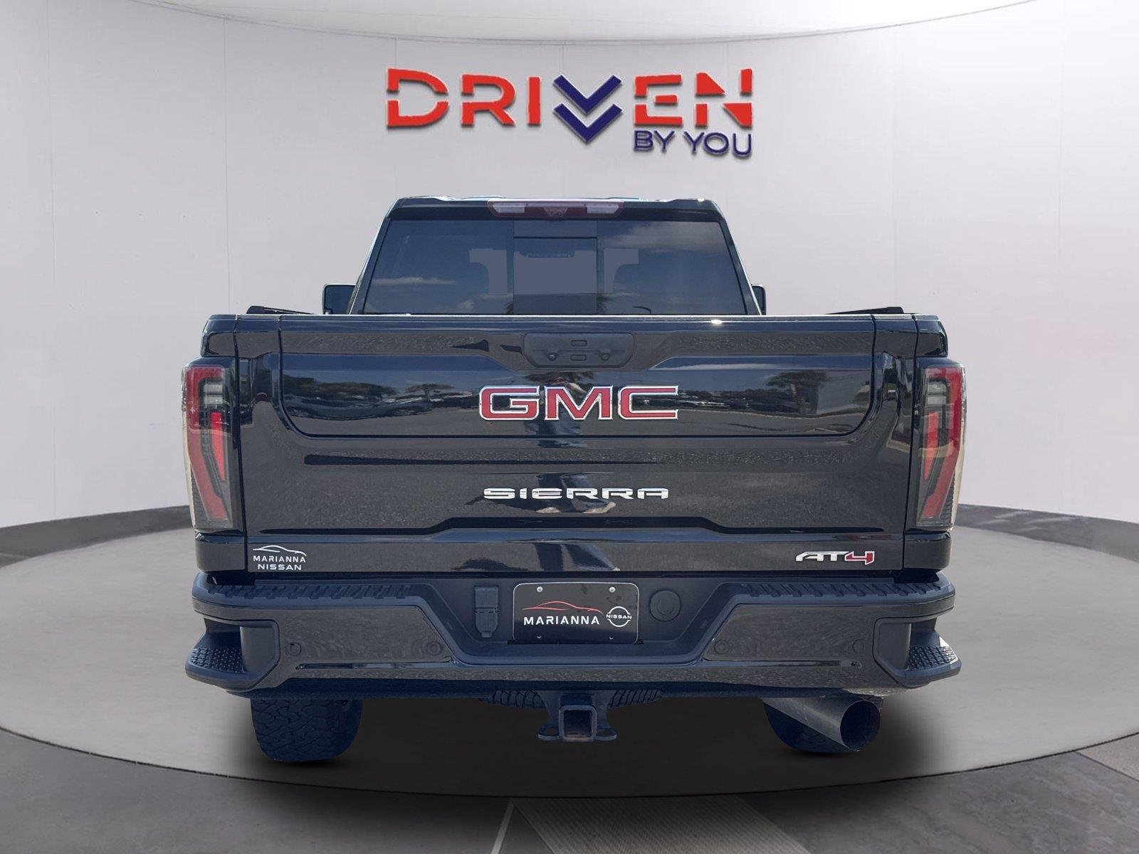 Used 2024 Onyx Black GMC AT4 image 4
