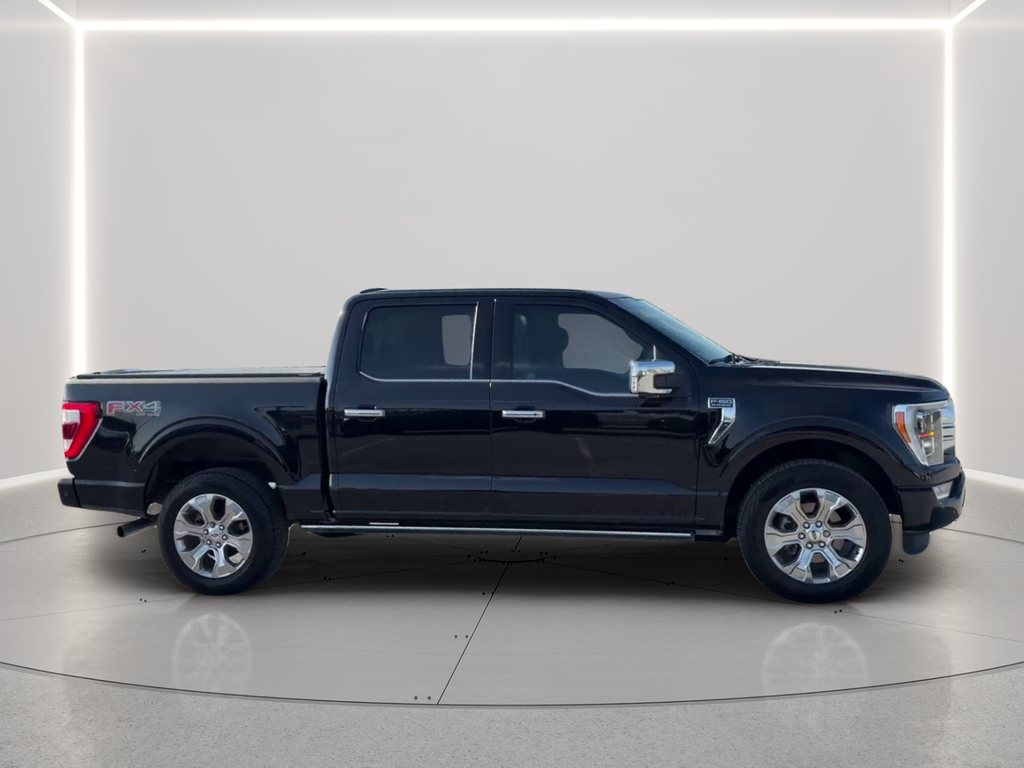 Used 2022 Black Metallic Ford Platinum image 4