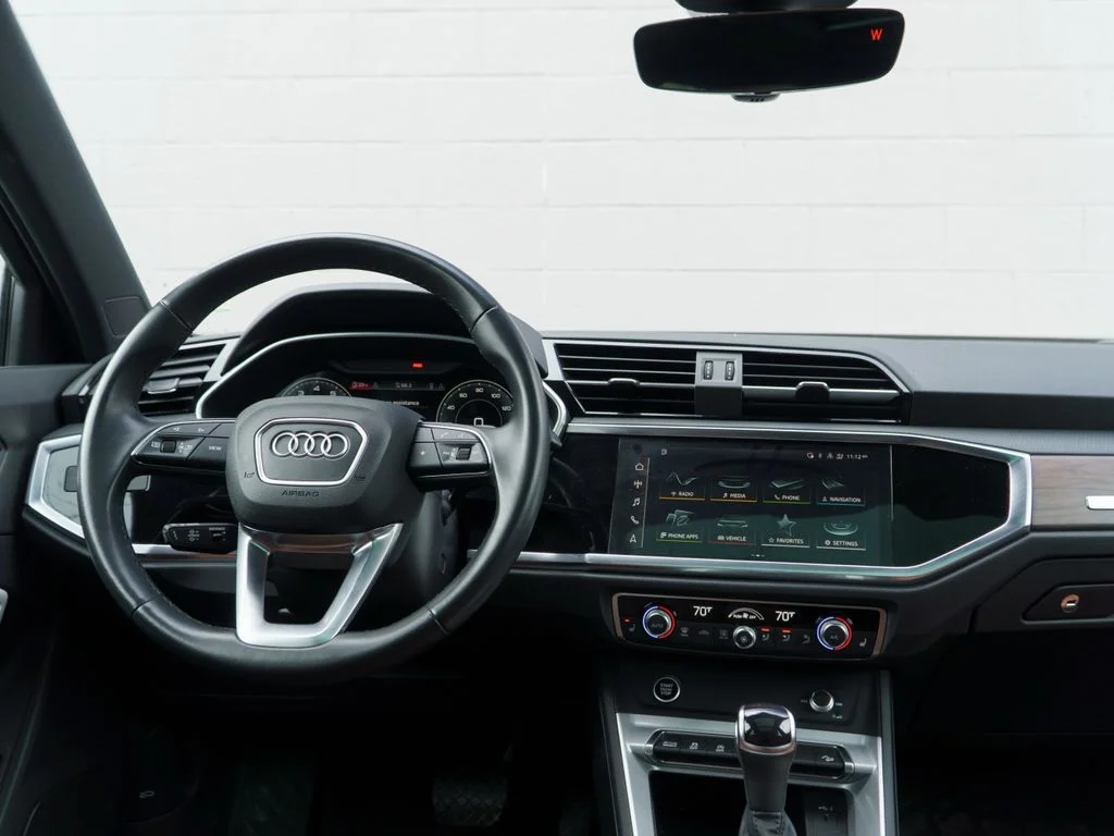 Used 2022  Audi  image 22