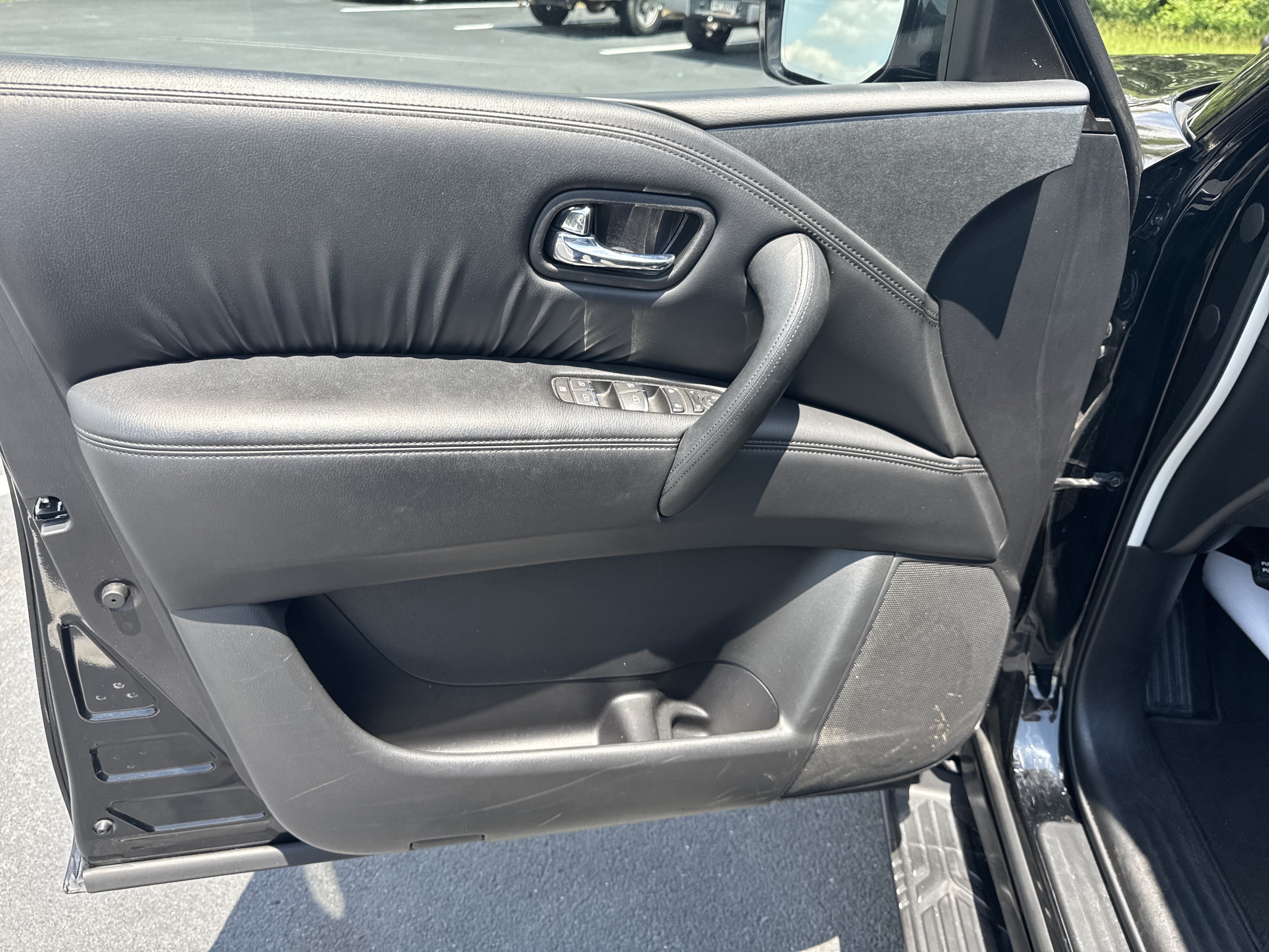 Used 2024 Super Black Nissan SV image 22