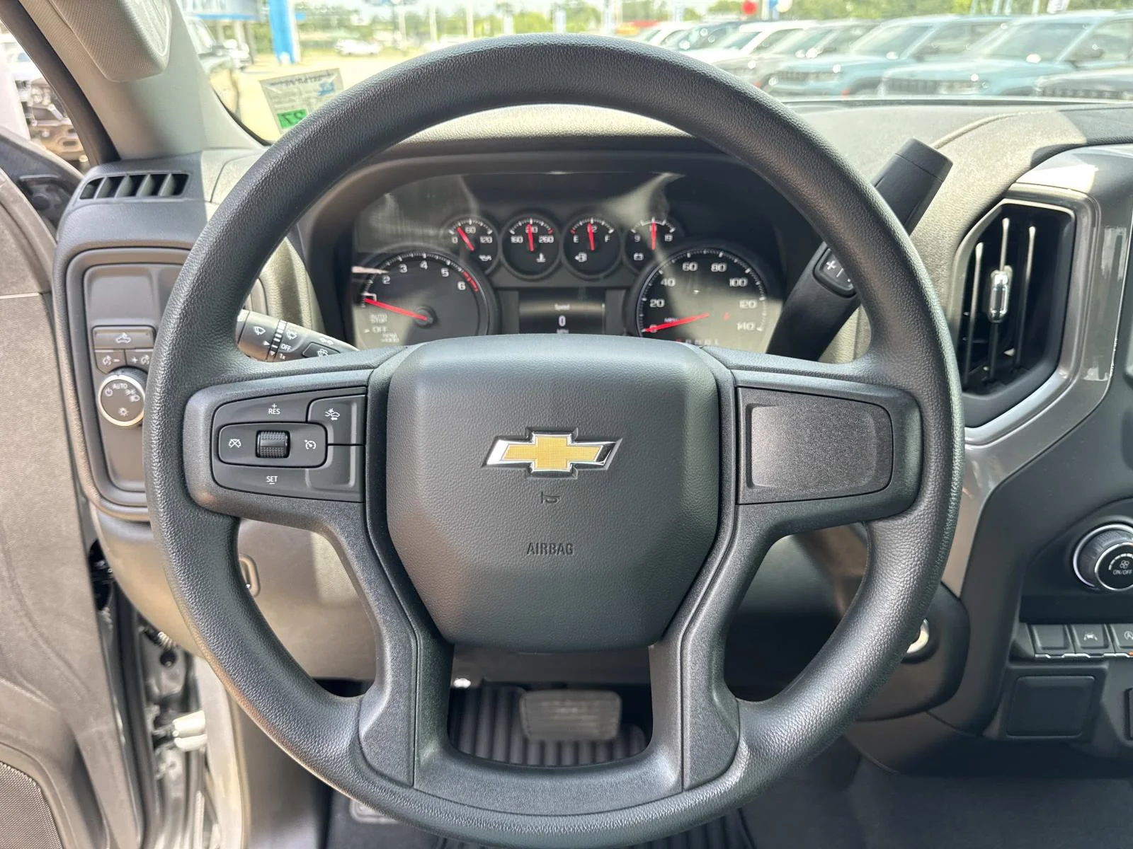 Used 2024 STERLING GRAY MET Chevrolet Custom image 21