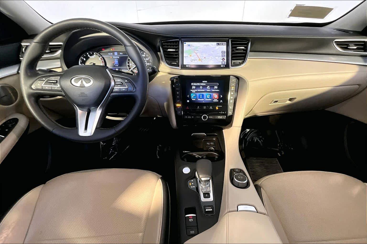 Used 2022 Graphite Shadow INFINITI ESSENTIAL image 16