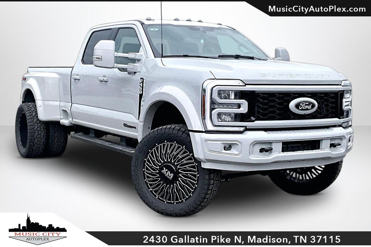 2026 Ford F-450 Lariat 4x4 Crew Cab 8' Box DRW's photo