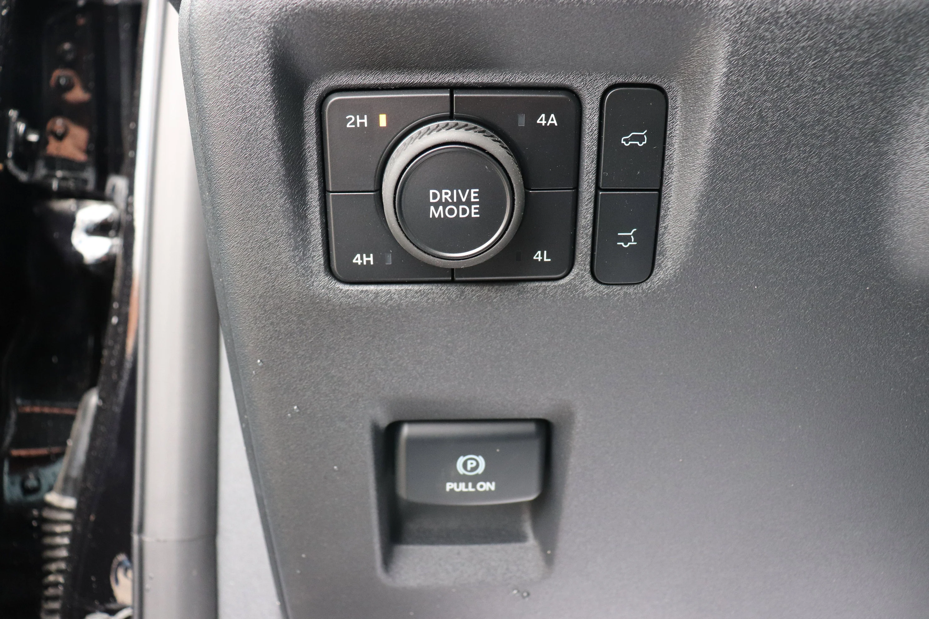 New 2026 AGATE BLACK METALLIC Ford Platinum Max image 16