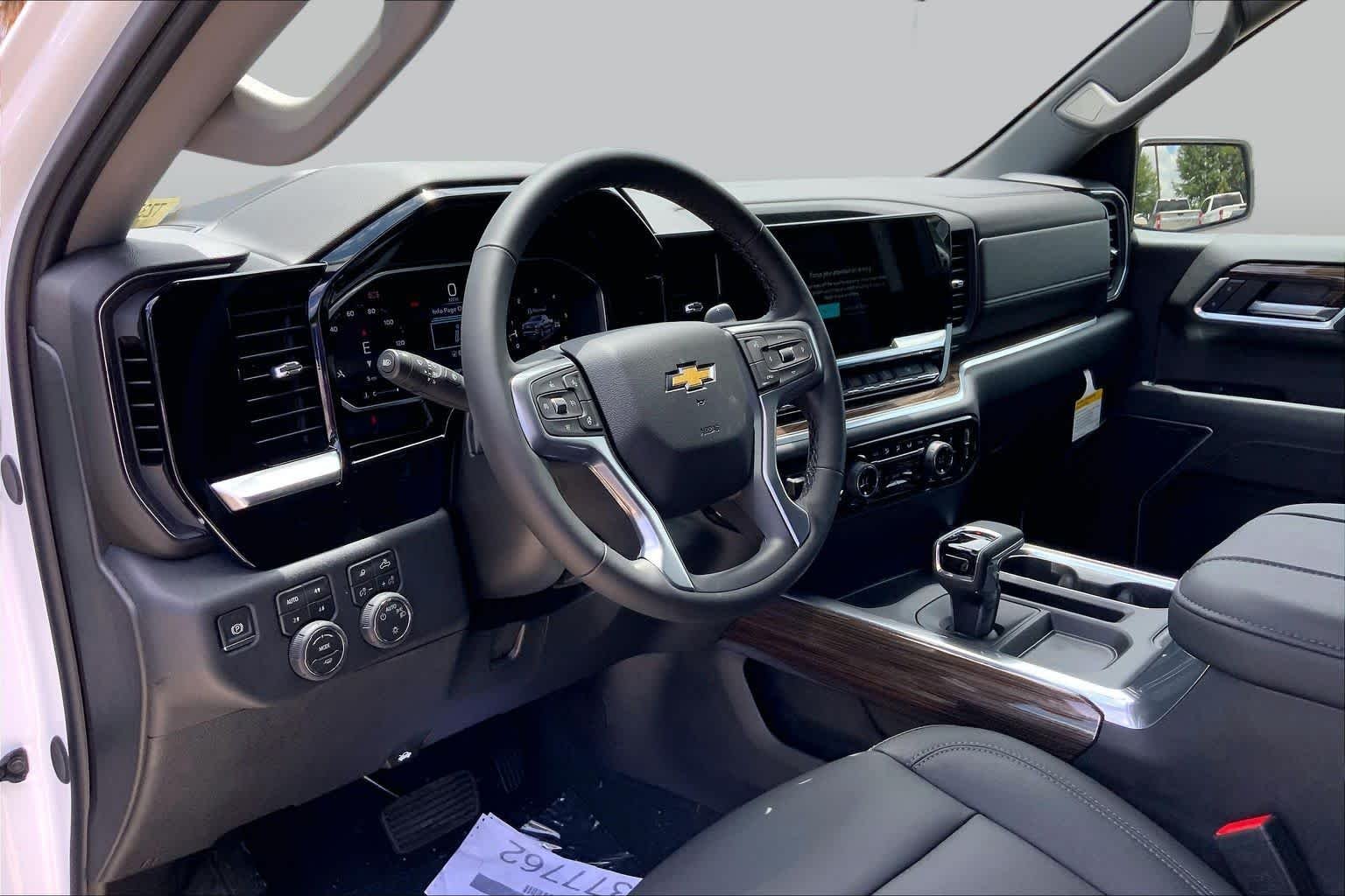 2026 Chevrolet Silverado 1500 LT - Photo 9