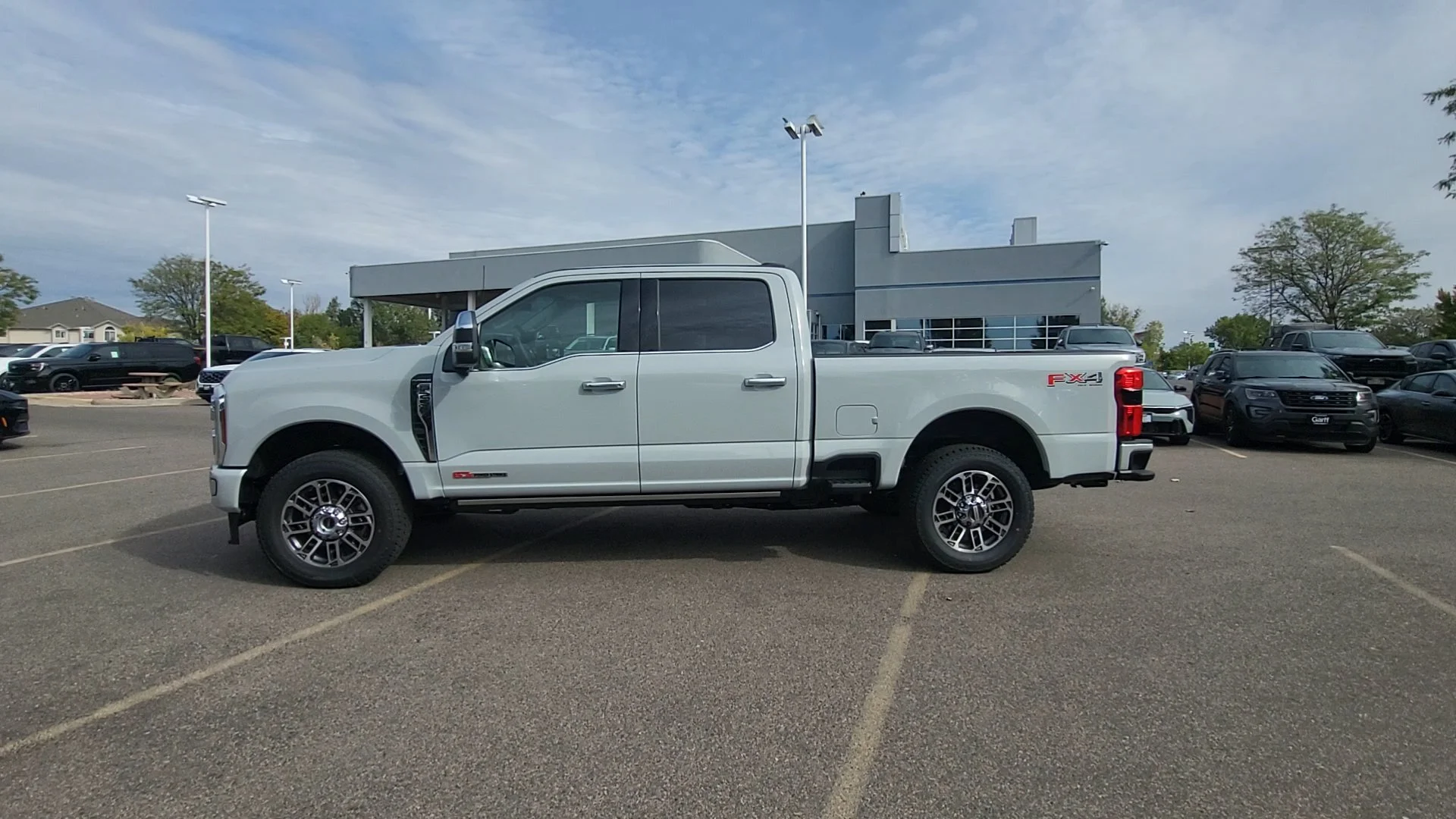 New 2026 Avalanche Ford Platinum image 2