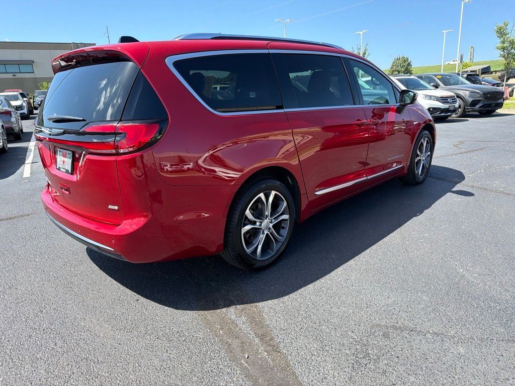 Used 2025 Red Chrysler Pinnacle image 7