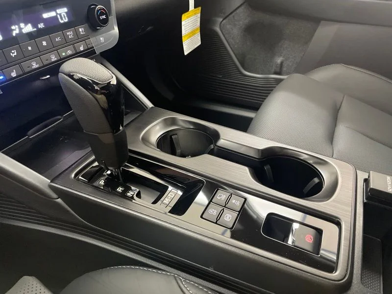 New 2026 ICE SILVER METALLIC Subaru Touring XT image 39