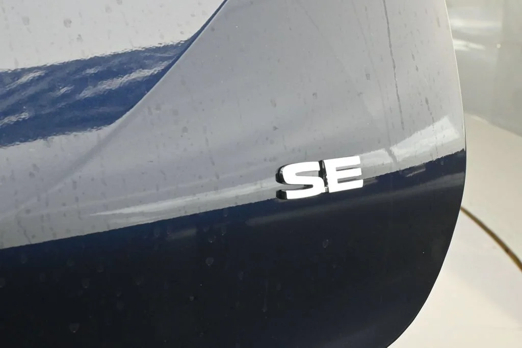 New 2026 Blue Metallic Mitsubishi SE 1.5T 2WD image 38
