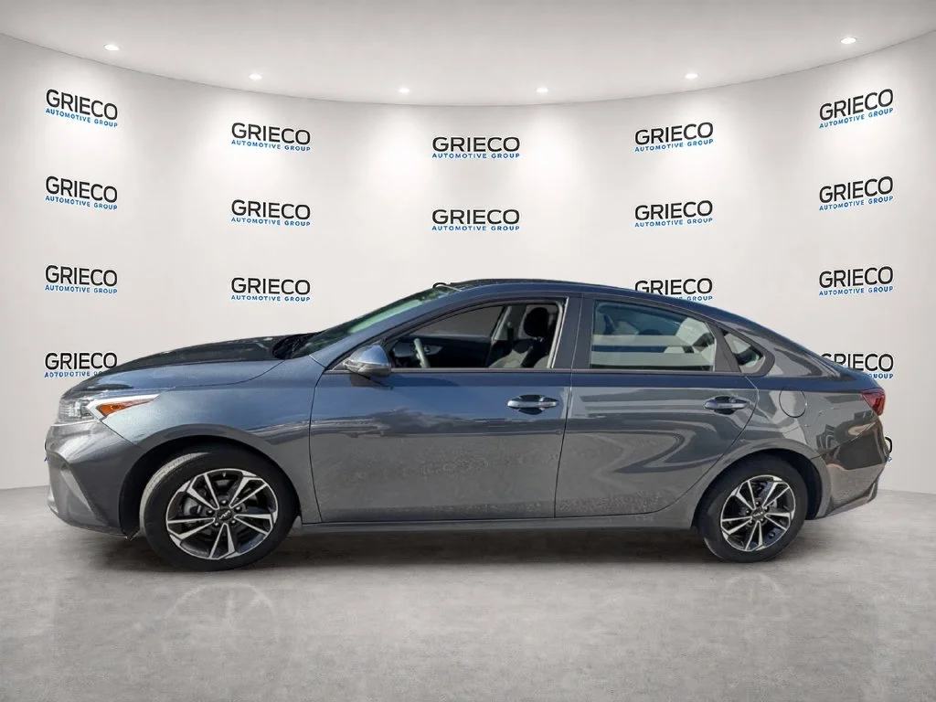 Used 2023 Gray Kia LXS image 4