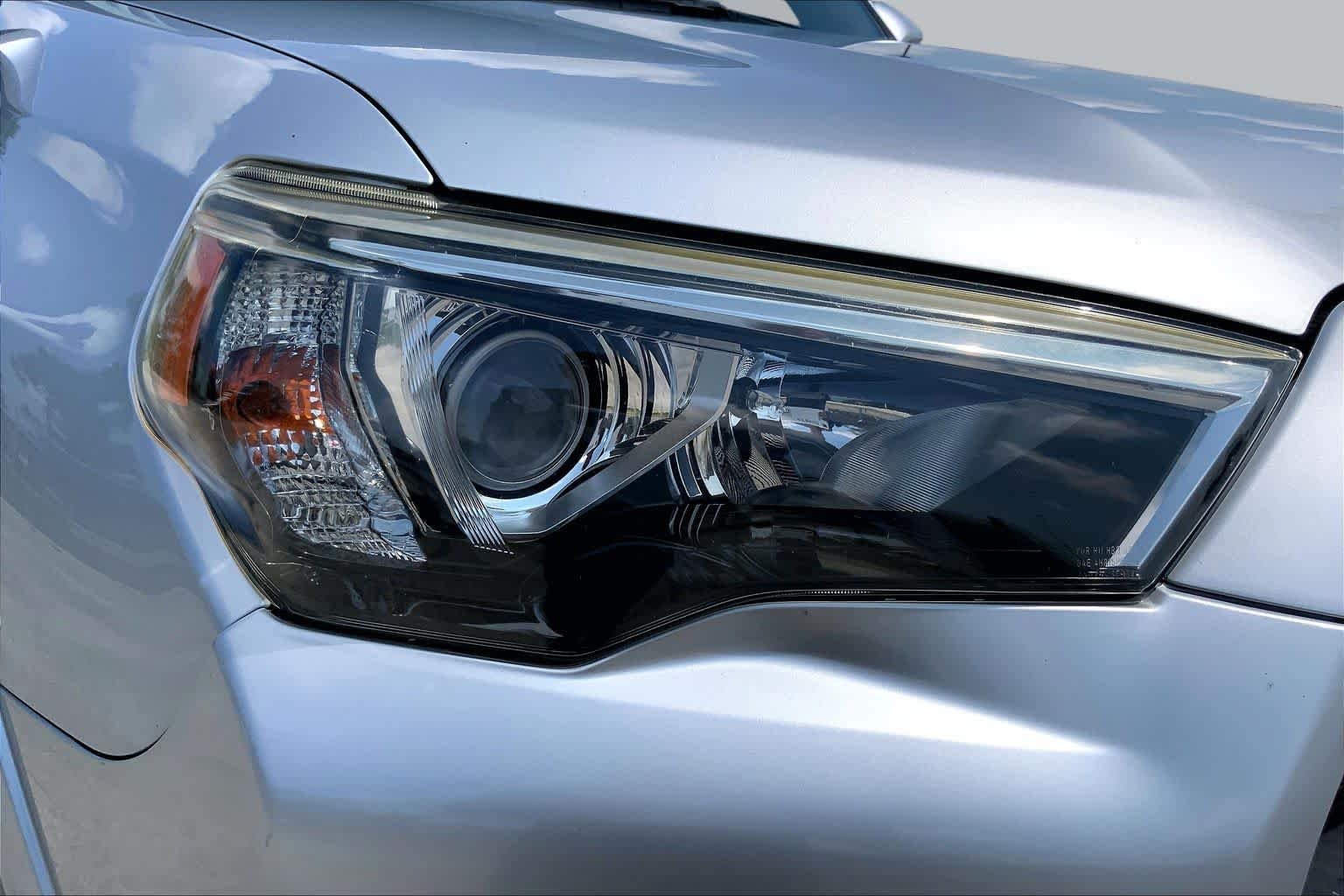 Used 2017 Classic Silver Metallic Toyota Limited image 27