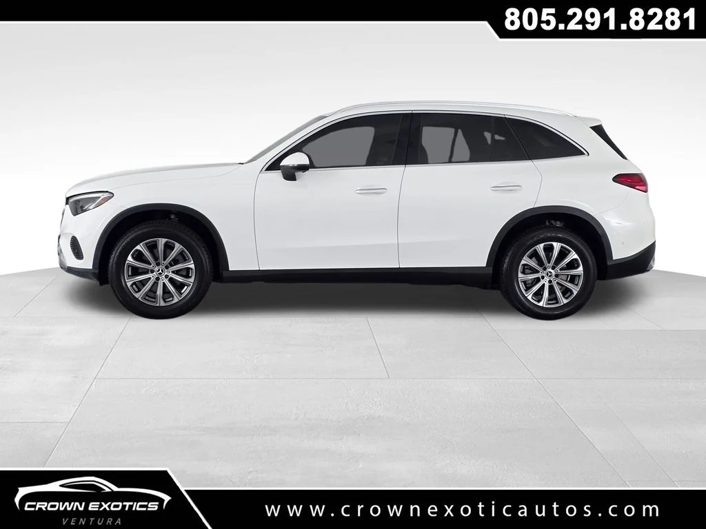 Used 2023  Mercedes-Benz GLC 300 image 4