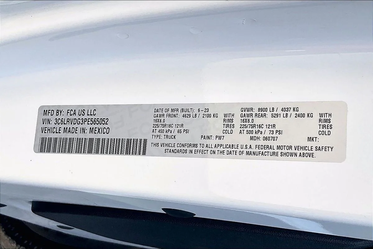Used 2023  Ram Cargo Van High Roof 159" WB image 13