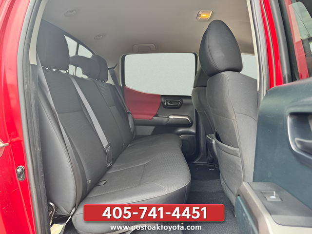 Used 2016 Red Toyota SR5 image 21
