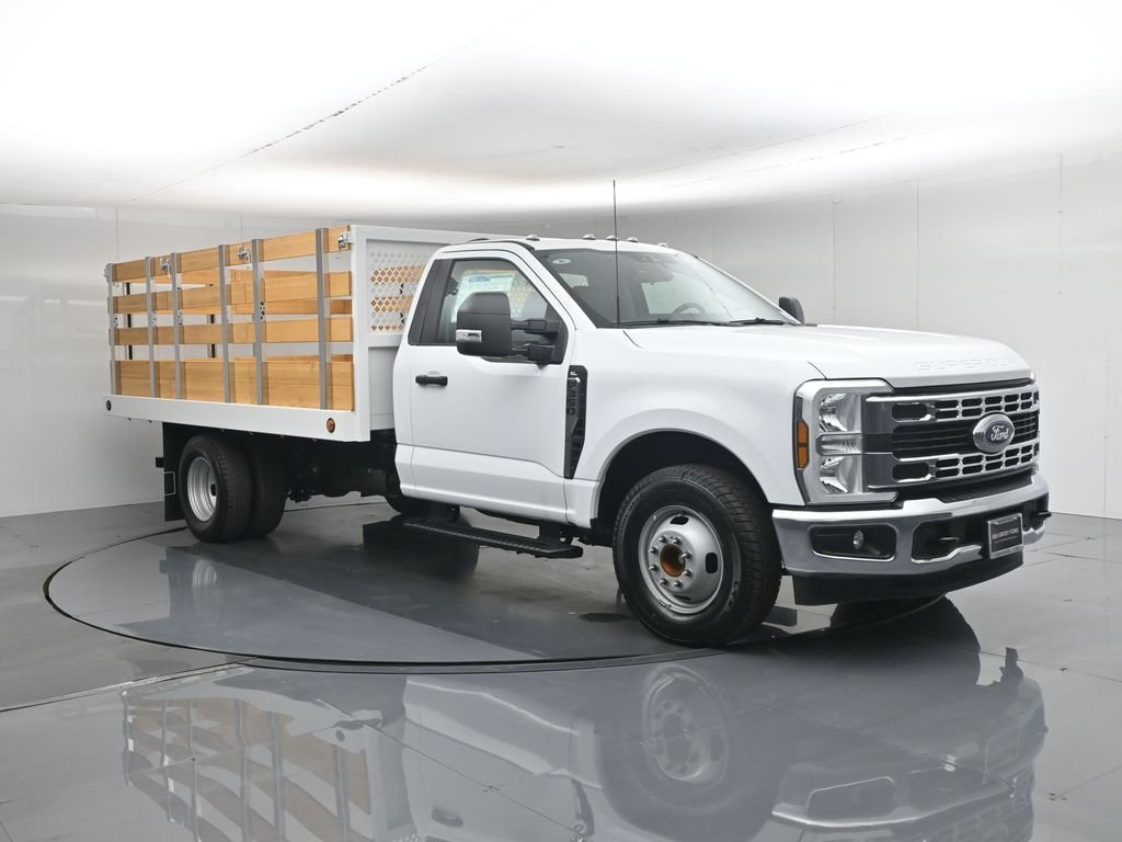2025 Ford F-350 XL Regular Cab 145-In DRW's photo