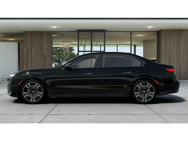 2026 BMW 7 Series 760i - Photo 4