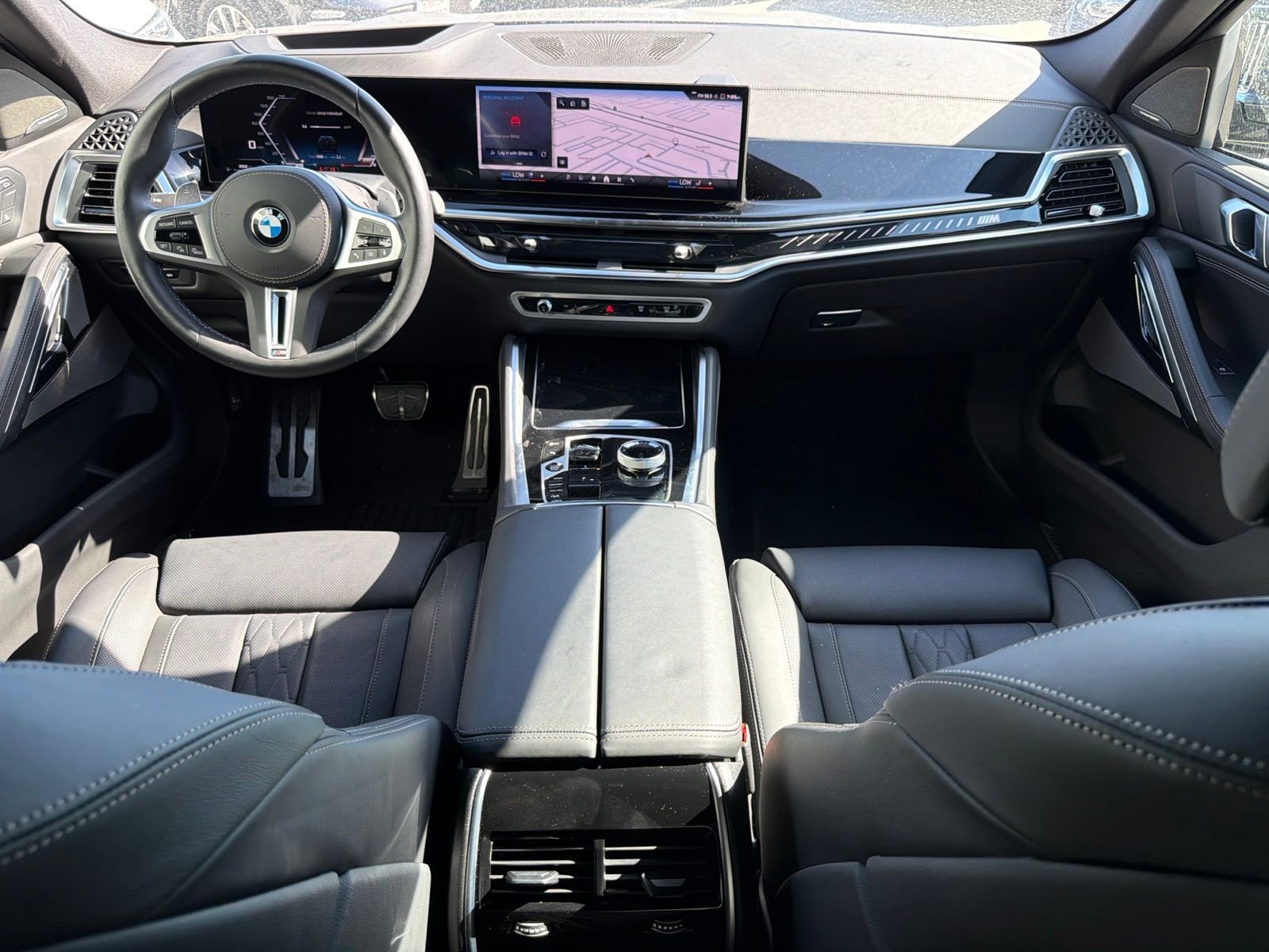 Used 2027 Black Sapphire Metallic BMW M60i image 5
