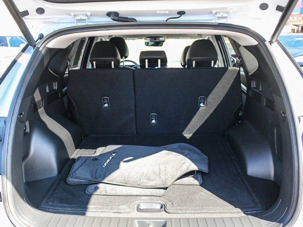 Used 2025 Silver Hyundai Limited image 29