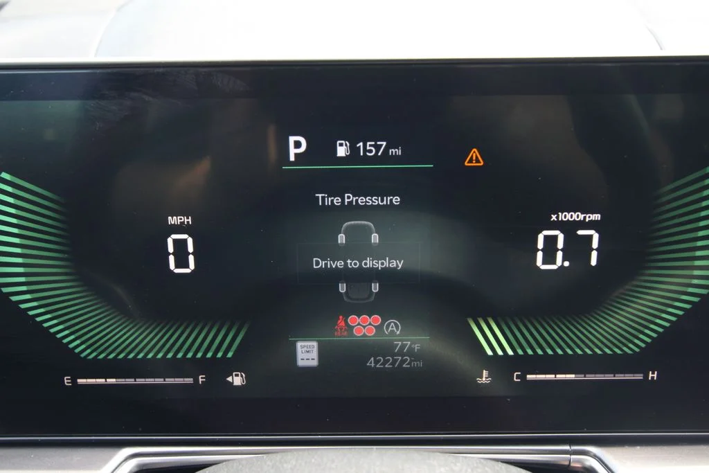 Used 2024 Black Kia S image 43