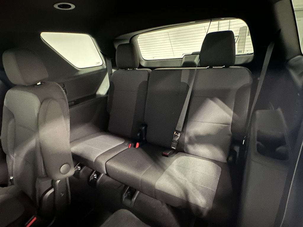 Used 2023 Gray Chevrolet LT image 19