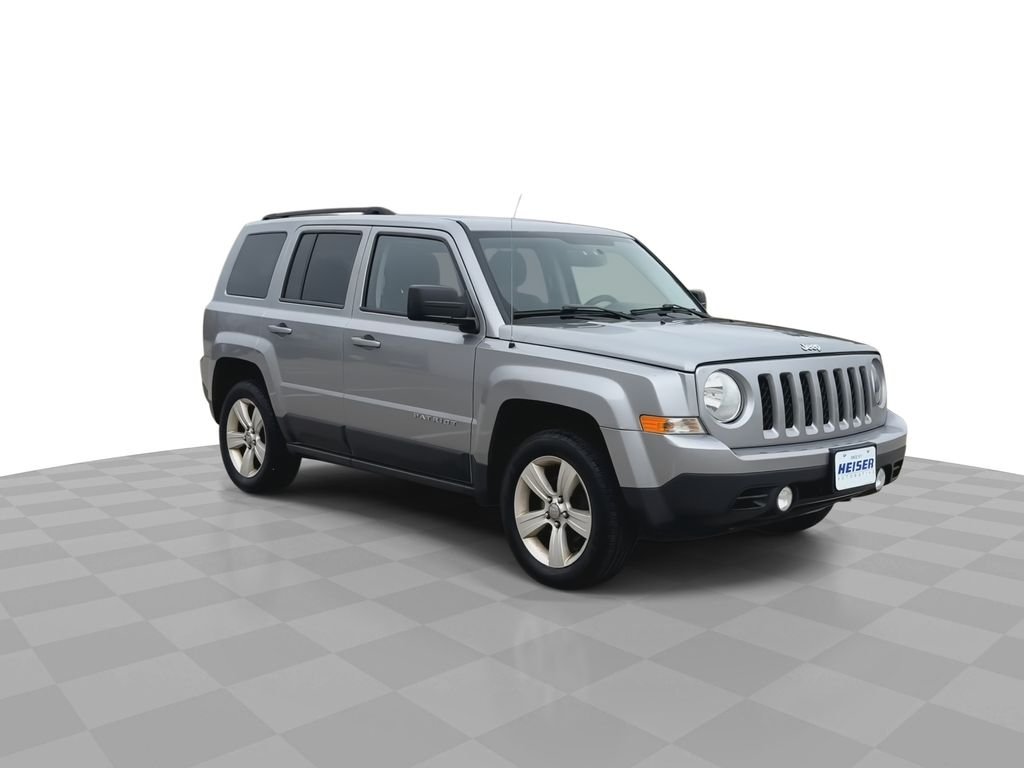 Used 2016 Jeep Patriot Latitude with VIN 1C4NJRFBXGD598195 for sale in West Bend, WI