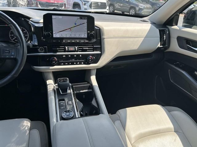Used 2024 Black Nissan SL image 18