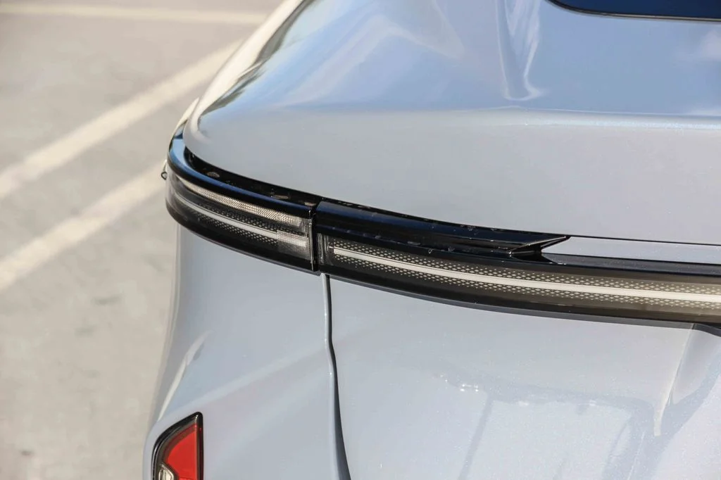 New 2026 Wavelength Lexus ES 350e PREMIUM image 7