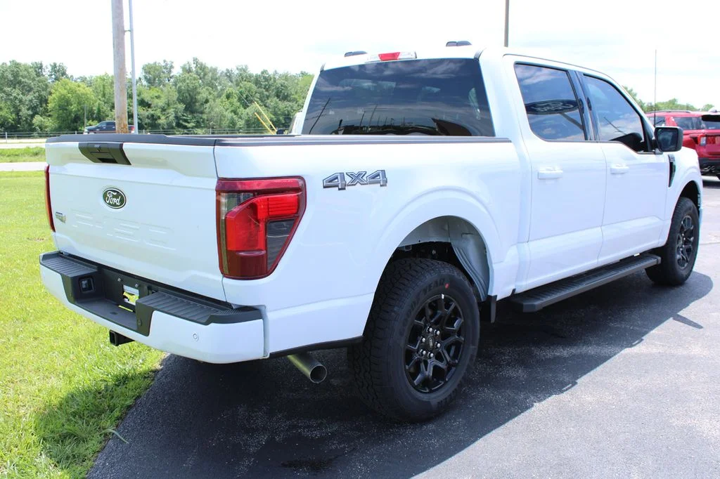 New 2026 White Ford XLT image 15