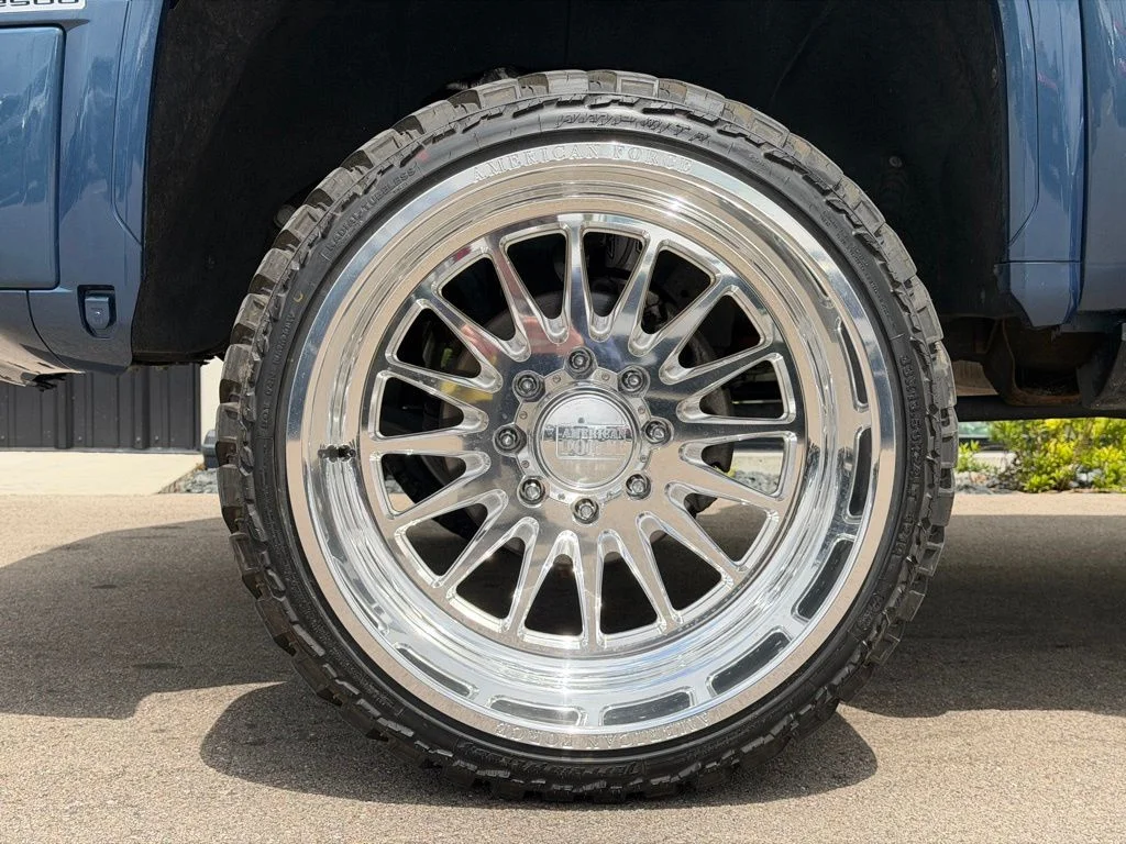Used 2025 Blue GMC Denali Ultimate image 23