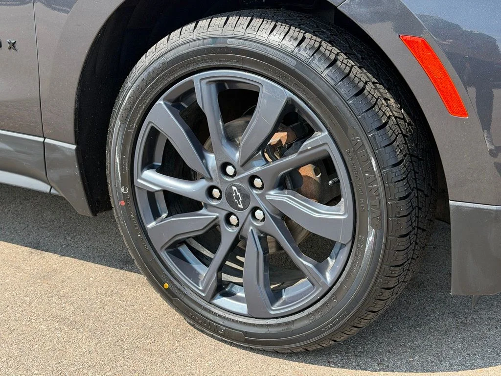 Used 2022 Gray Chevrolet RS image 25