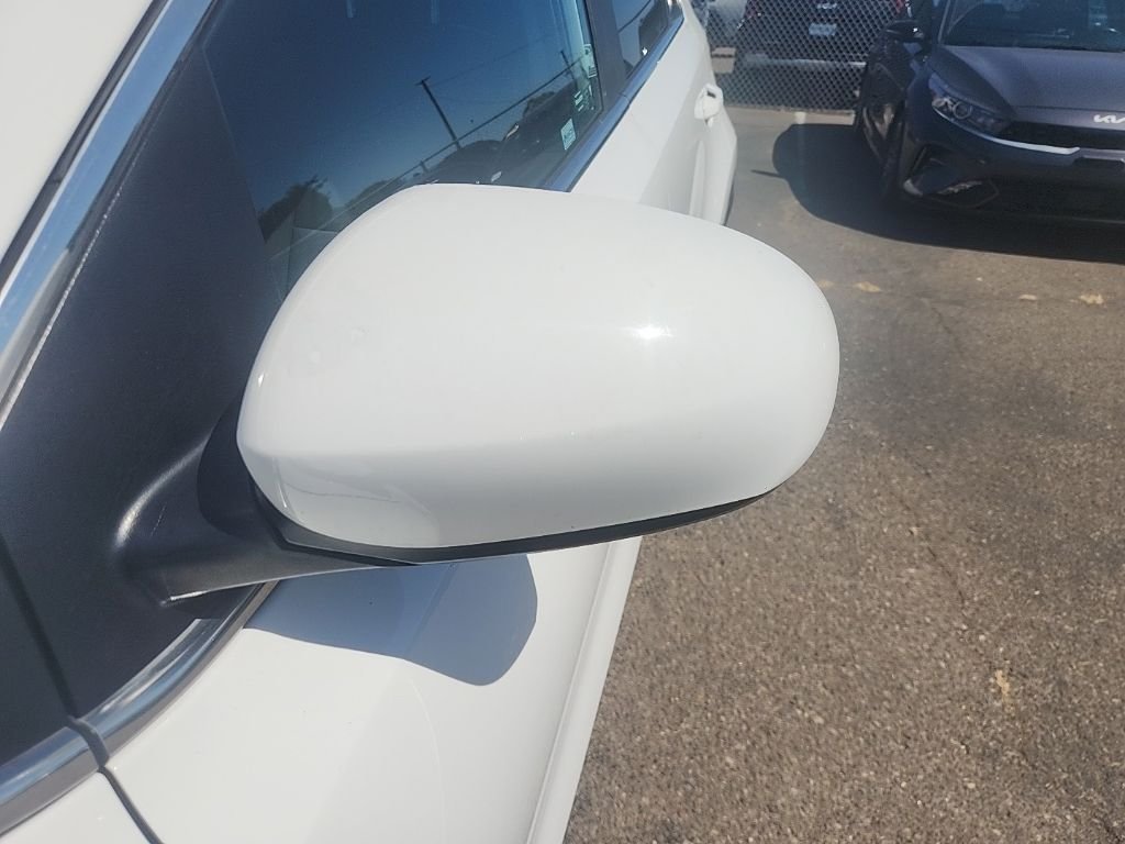 Certified Used 2019 White Kia LX image 5