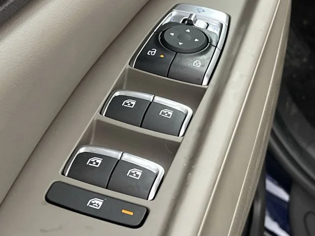 New 2026 Deep Chroma Blue Kia EX image 13