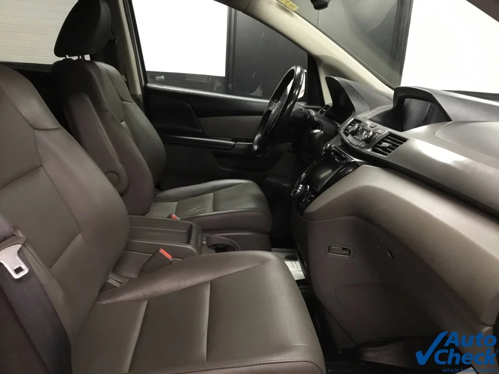 Used 2015 Silver Honda EX-L image 40