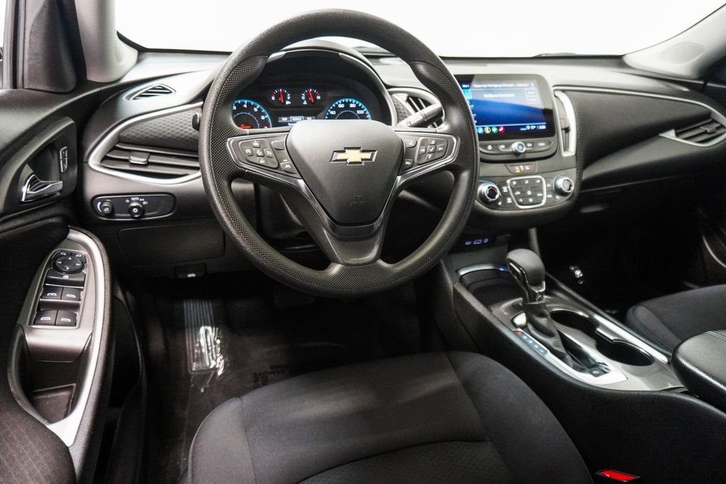 Used 2025 Gray Chevrolet LT image 11