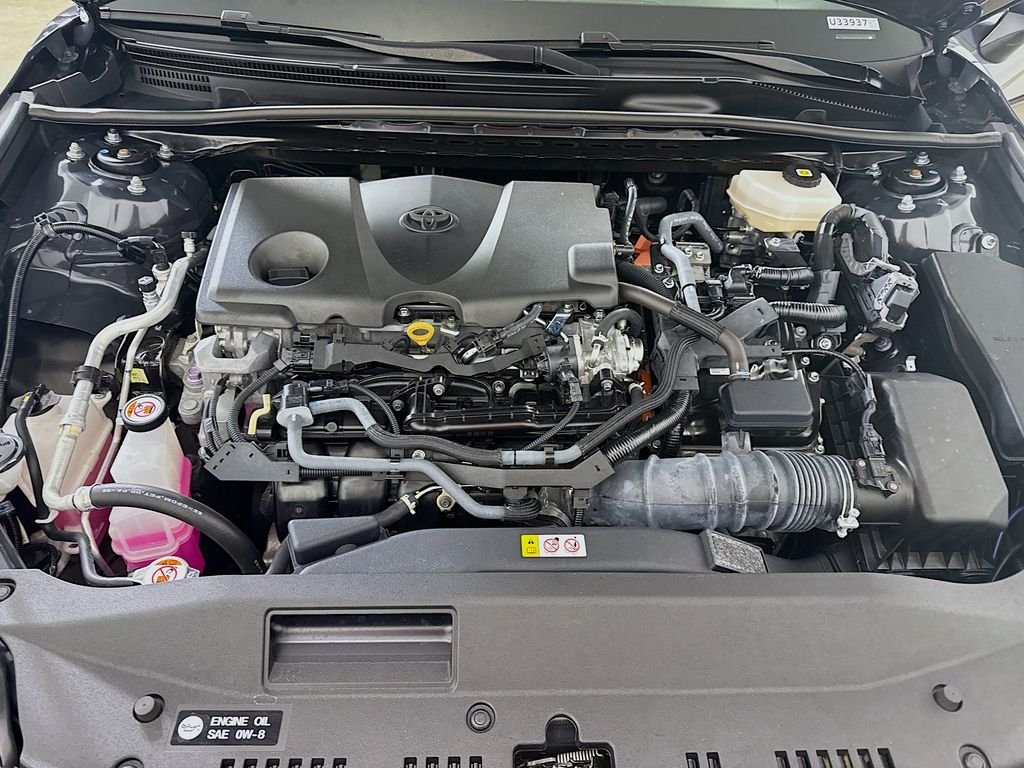 Used 2025 Underground Toyota SE image 28