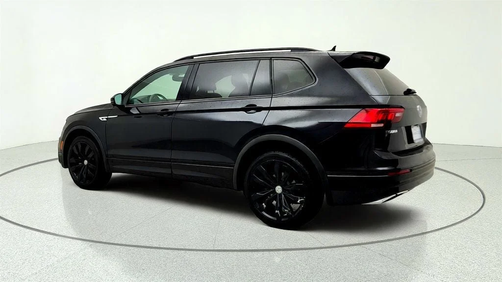 Used 2021 Deep Black Pearl Volkswagen 2.0T SE R-Line Black FWD image 7
