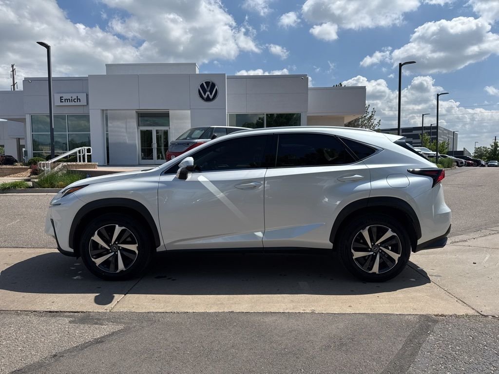 Used 2020 White Pearl Lexus 300 Base image 2
