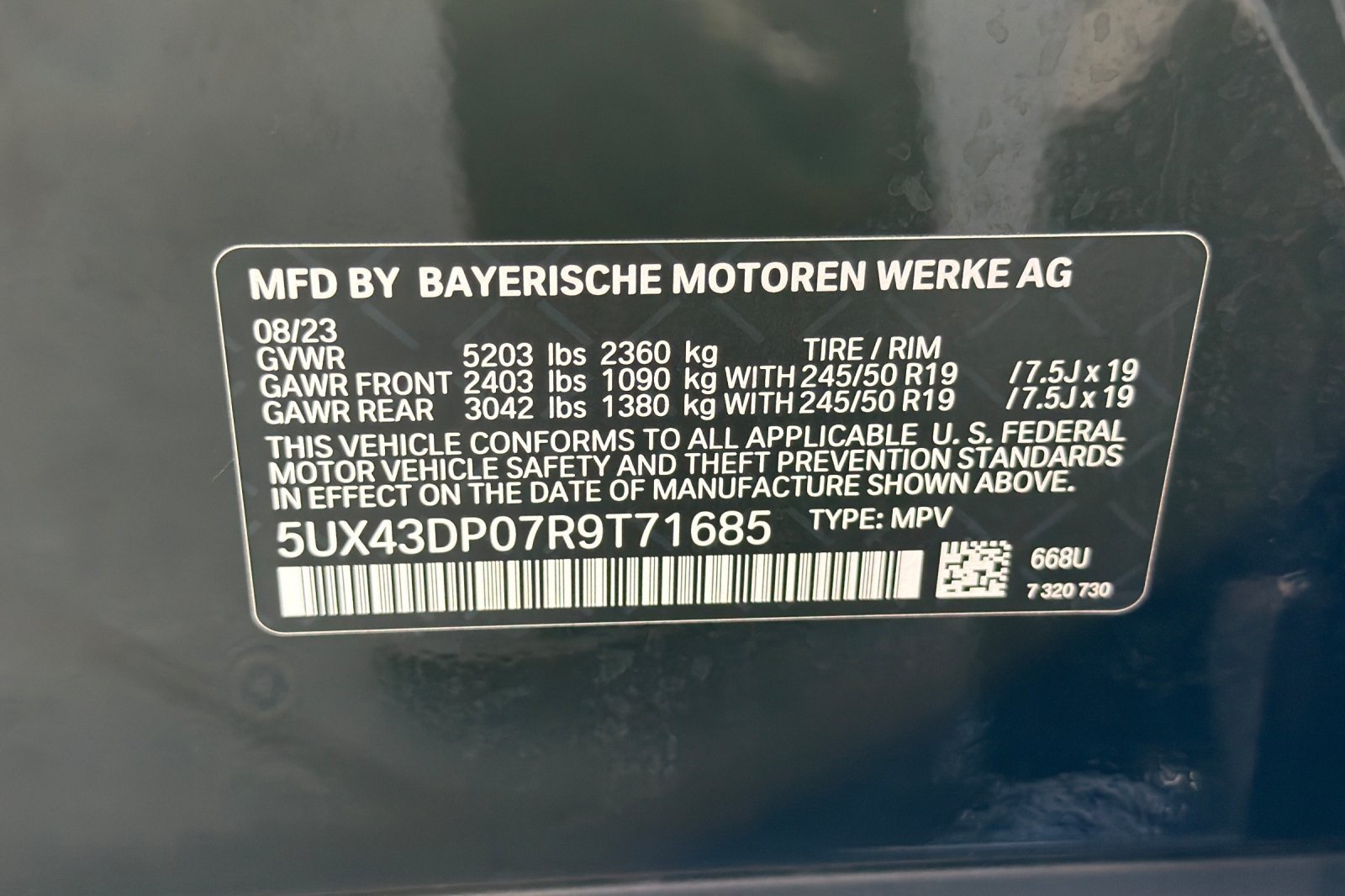Used 2024 Jet Black BMW sDrive30i image 28