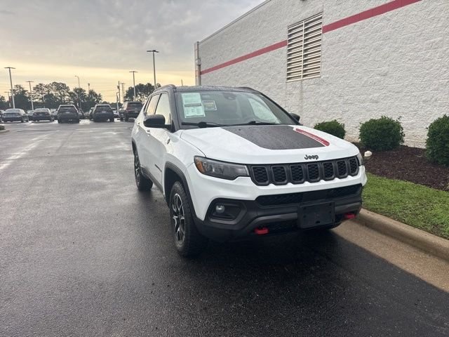2025 Jeep Compass Trailhawk 4X4's photo