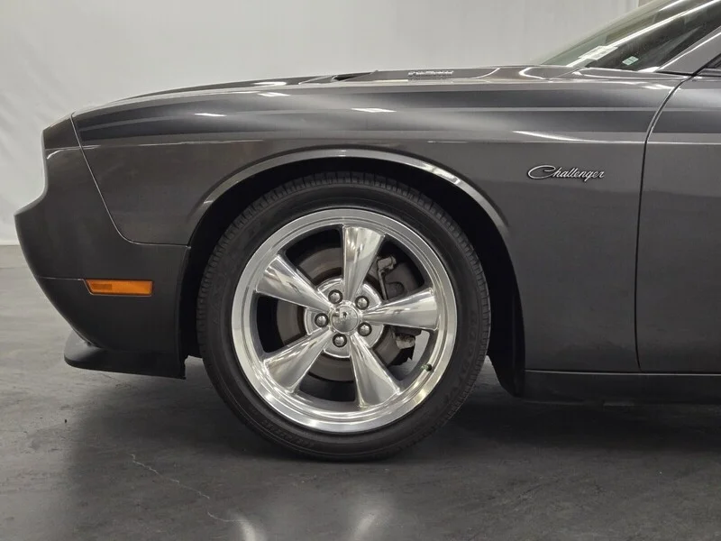 Used 2013 Granite Crystal Metallic Dodge R/T Classic image 6