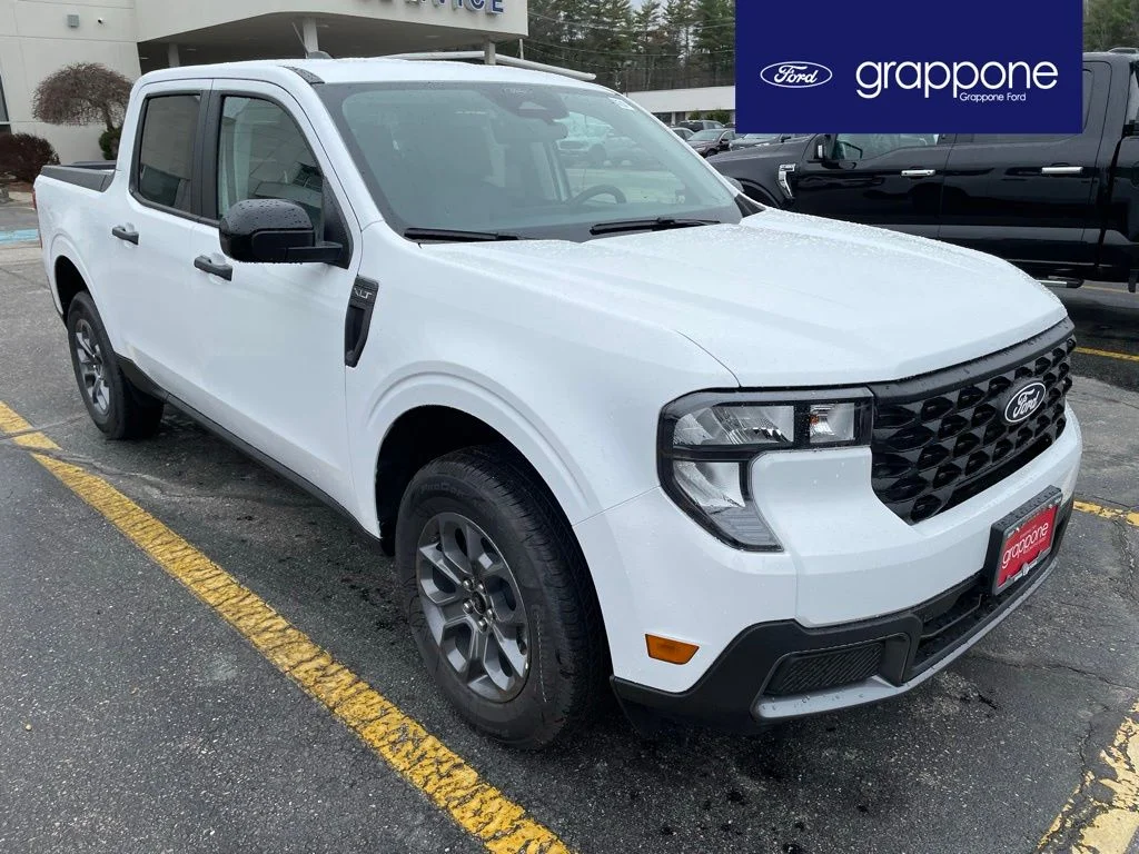 New 2026 OXFORD WHITE Ford XLT image 1
