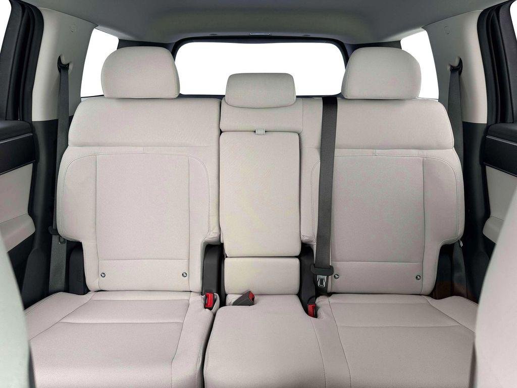 New 2026 Gray Hyundai SE image 35