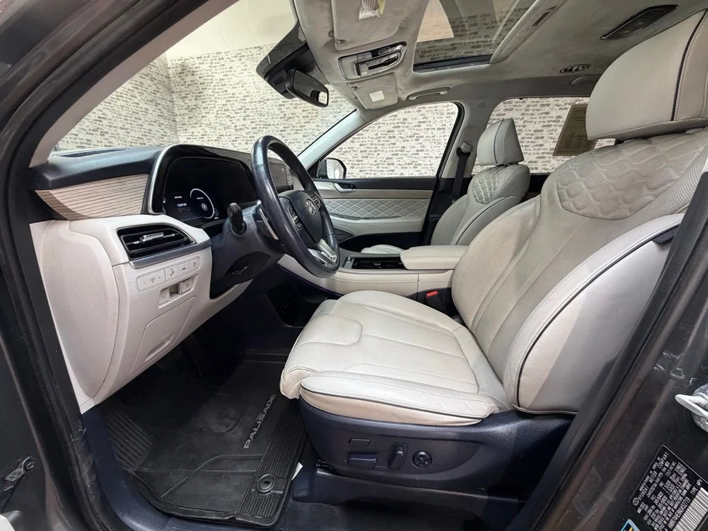 Used 2022 Gray Hyundai Calligraphy image 19