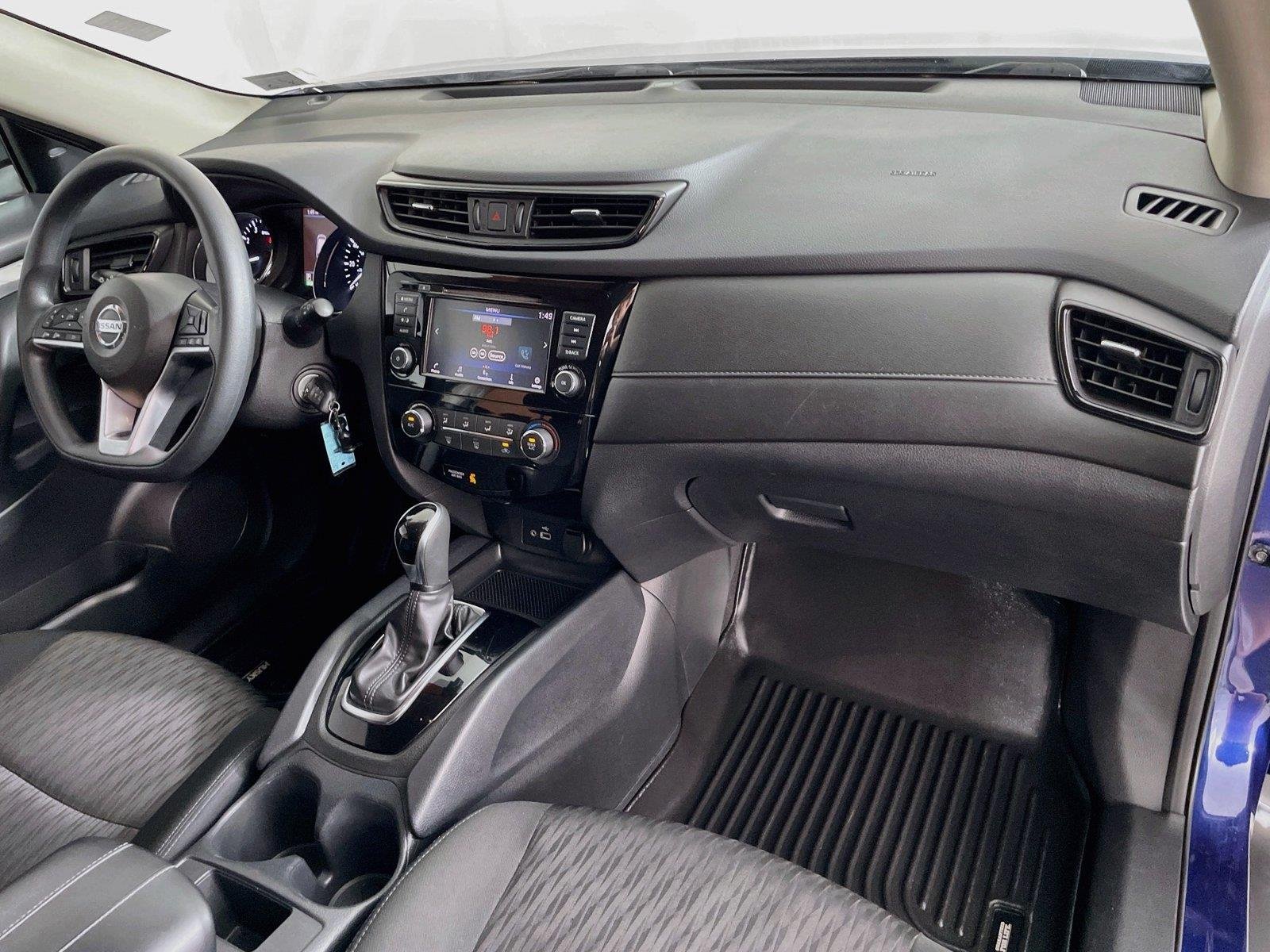 Used 2020 Caspian Blue Metallic Nissan S image 29