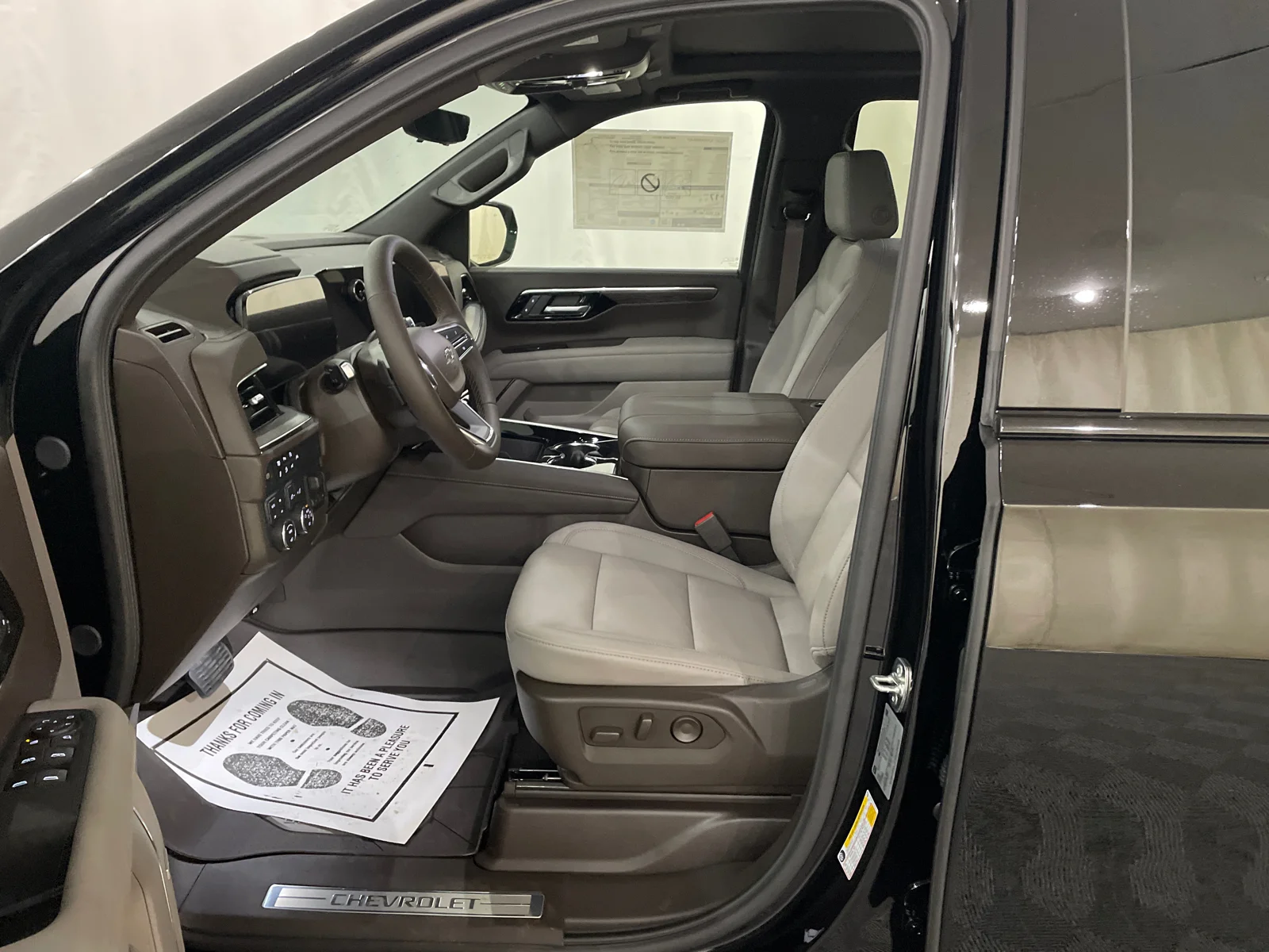 2026 Chevrolet Tahoe Z71 - Photo 13