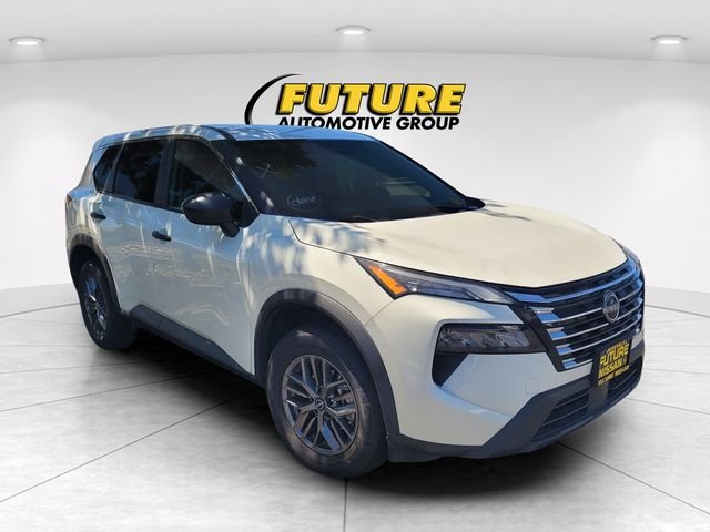 Used 2024 White Nissan S image 1